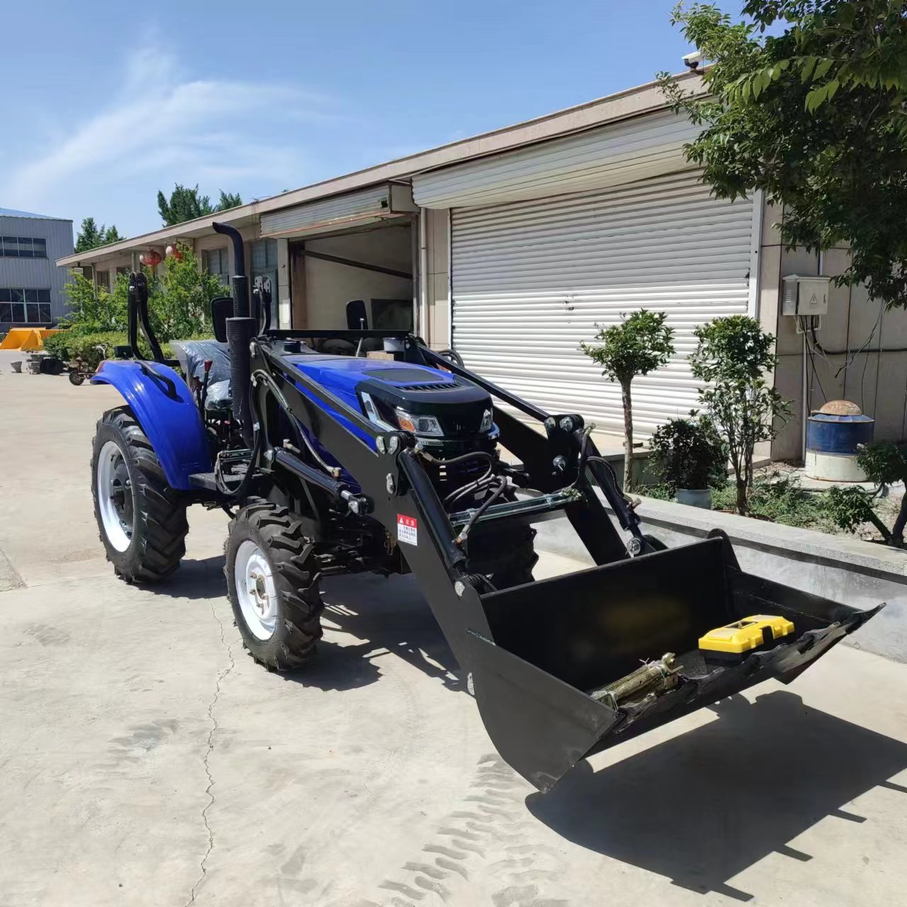 Mini trattore con caricatore f - Tractor Backhoe recensione e prezzo