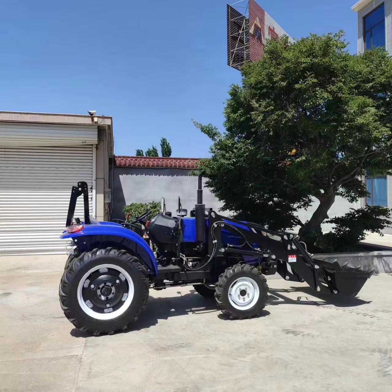 Mini trattore con caricatore f - Tractor Backhoe recensione e prezzo