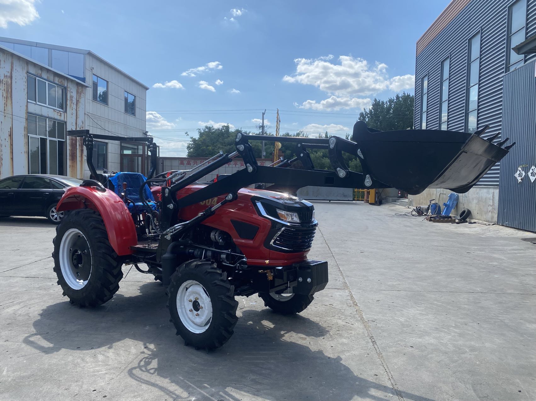 Trattore agricolo 4x4 da 50-10 - Tractor Backhoe recensione e prezzo